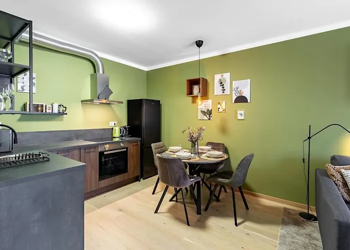 Bnb Zwirn Comfort Suite With Balcony