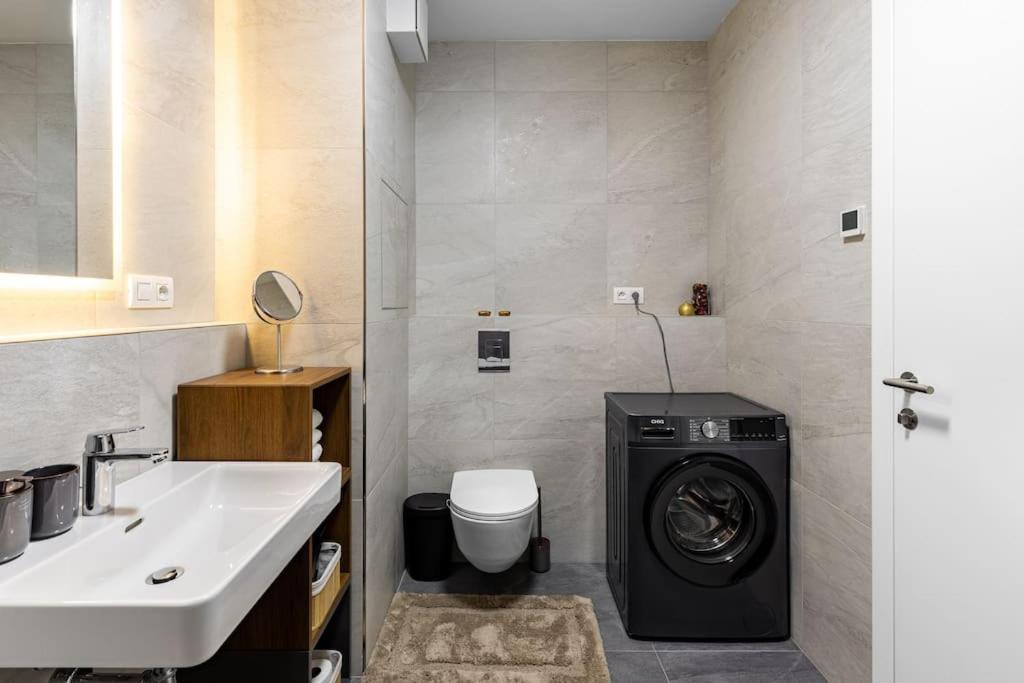 Appartamento Zwirn Comfort With Balcony Bratislava
