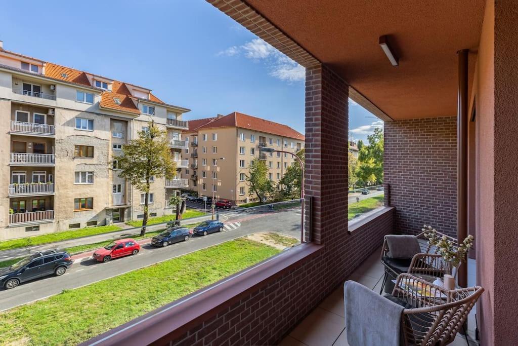 Zwirn Comfort With Balcony Appartamento Bratislava