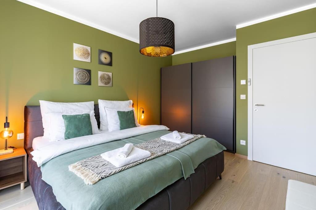 Zwirn Comfort With Balcony