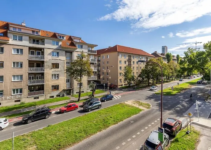 Bnb Zwirn Comfort Suite With Balcony