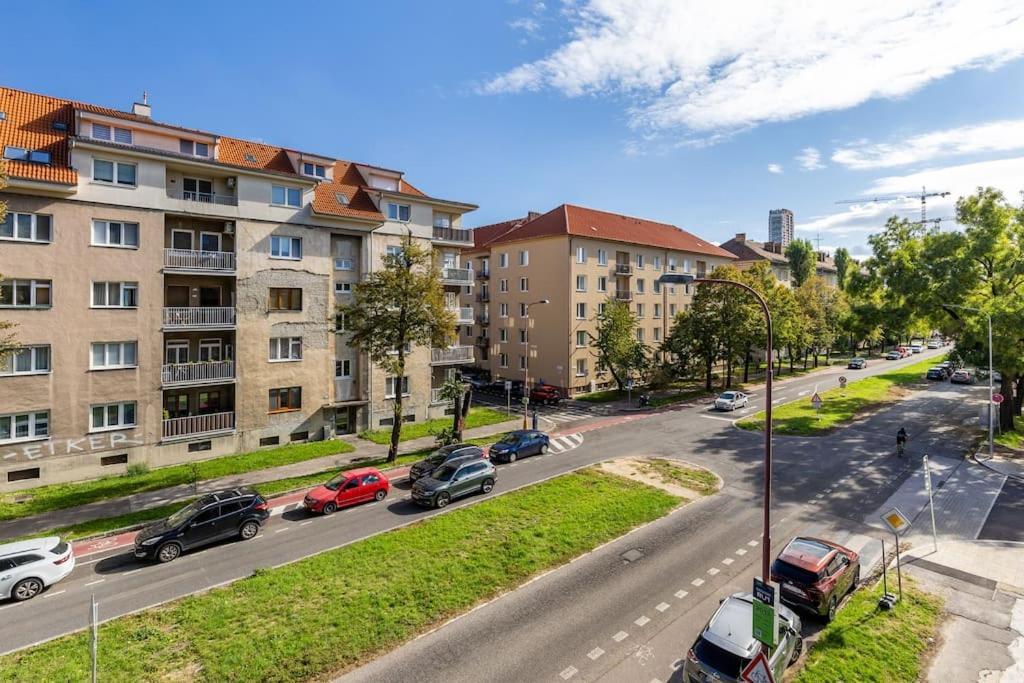 Zwirn Comfort With Balcony Братислава