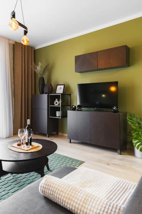 Апартаменти Zwirn Comfort With Balcony Братислава